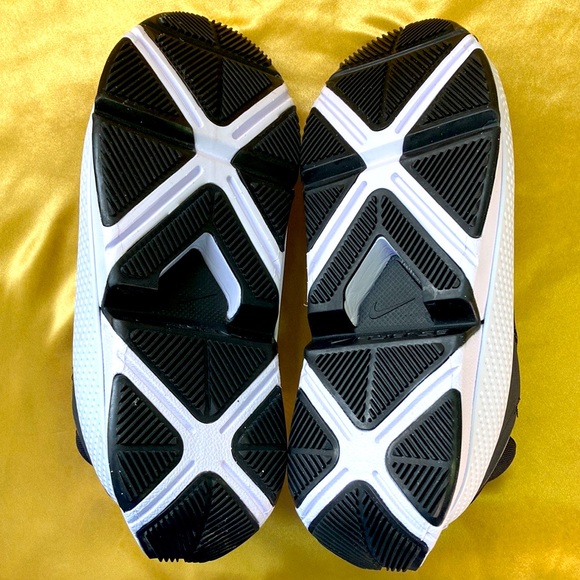 Nike Go FlyEase on/Off Women's Shoes Size 8.5 - Picture 4 of 9